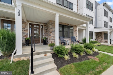 303 Squire Dr, Newtown Square, PA 19073 - photo 3