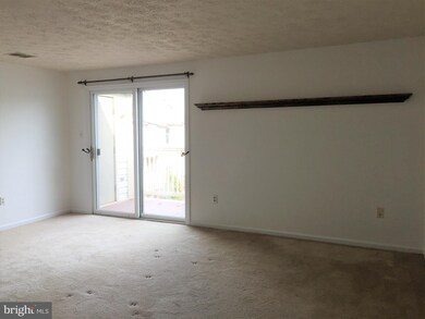 802 Stratford Way unit M, Frederick, MD 21701 - photo 2