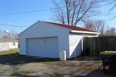 130 E 11th St, Lapel, IN 46051 - photo 4