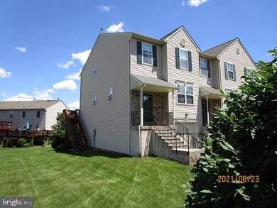 157 Strawberry Ln, Perkasie, PA 18944 - photo 3