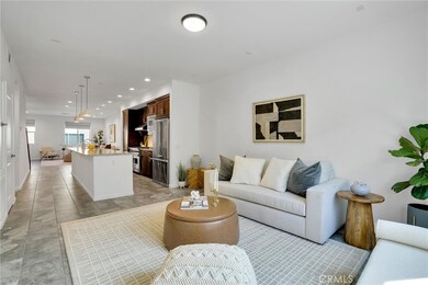 1512 W Artesia Square unit F, Gardena, CA 90248 - photo 2