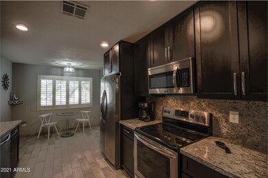 KITCHEN BREAKFAST SPACE