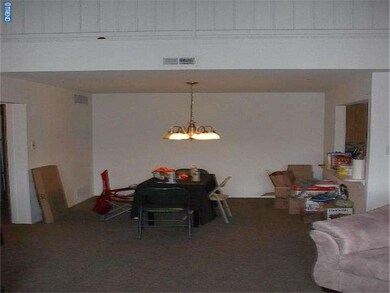 618 Yorkshire Ct unit 618, Sewell, NJ 08080 - photo 5