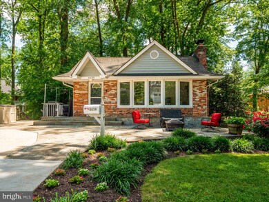 6639 Moly Dr, Falls Church, VA 22046 - photo 2