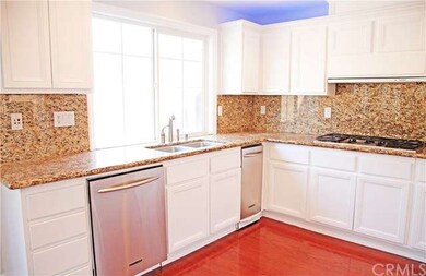 Beautiful Upgraded Kitchen:  Granite Counter Tops 
