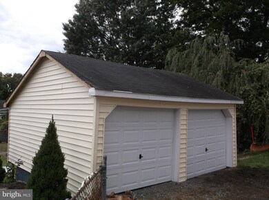 105 N Georgia Ave, Brunswick, MD 21716 - photo 6