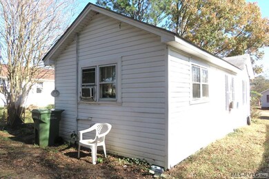 529 Whitaker St, Roanoke Rapids, NC 27870 - photo 5