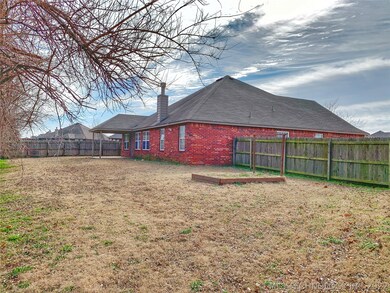 3904 S 210th East Ave, Broken Arrow, OK 74014 - photo 4