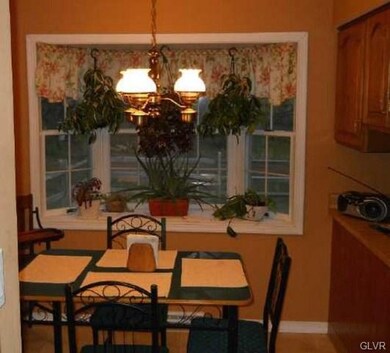 1975 Fallow Ct, Macungie, PA 18062 - photo 5