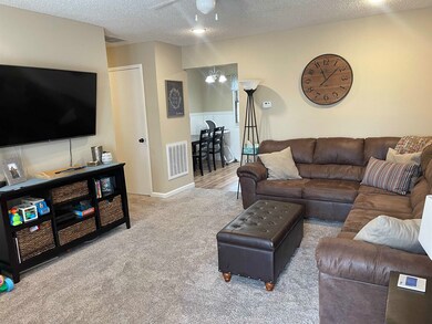 322 W 3rd St, La Crosse, KS 67548 - photo 3