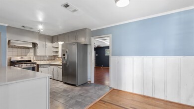 4705 Los Angeles St, Houston, TX 77026 - photo 6