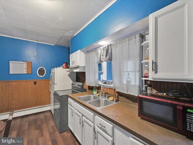 211 Lincoln Ave, Schuylkill Haven, PA 17972 - photo 7