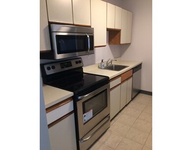 1100 Lagrange St unit 1, West Roxbury, MA 02132 - photo 5