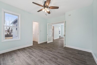 9 James St, Schenectady, NY 12302 - photo 5