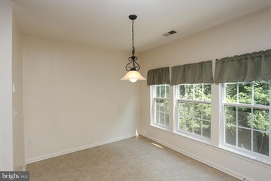 1010 Samantha Ln unit 8-202, Odenton, MD 21113 - photo 6