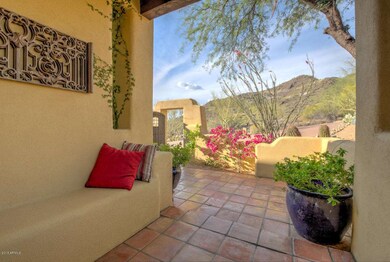 6207 E Villa Cassandra Way-large-004-12-