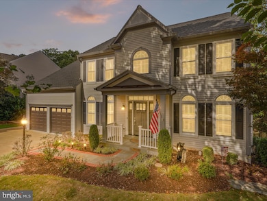 210 W Locust St, Occoquan, VA 22125 - photo 2