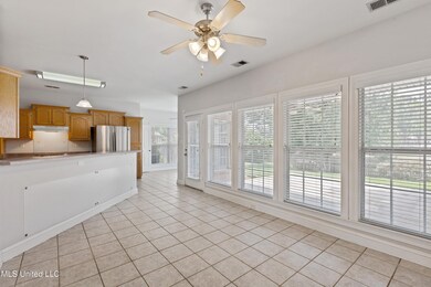 1655 Lantern Ln-7