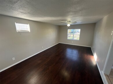 3248 S Llewellyn Ave, Dallas, TX 75224 - photo 4
