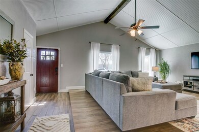 716 Thousand Oaks Dr, Hurst, TX 76054 - photo 6