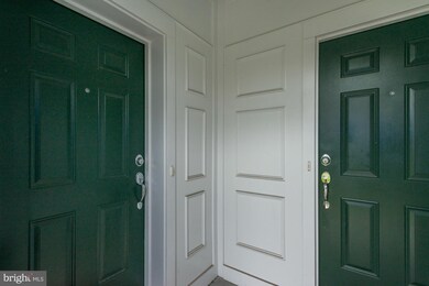 2996 Rittenhouse Cir, Fairfax, VA 22031 - photo 3