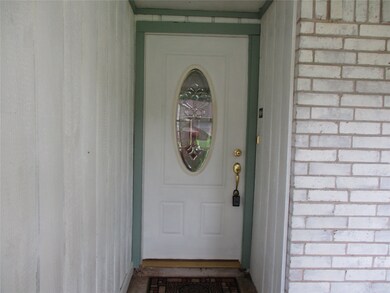 3722 Cambridge St, Alvin, TX 77511 - photo 3