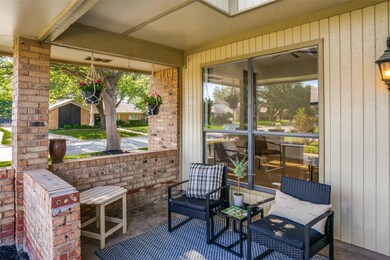 2236 Farrington Ln, Hurst, TX 76054 - photo 4