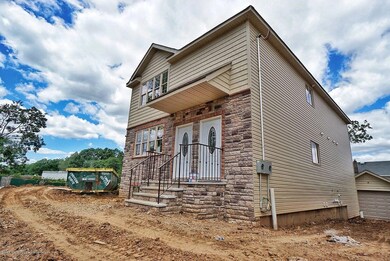 31 Howe St, Staten Island, NY 10310 - photo 5