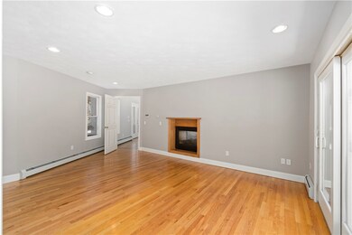 724 Central Pike, North Scituate, RI 02857 - photo 4