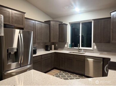 361 Southridge Dr, Belfair, WA 98528 - photo 7