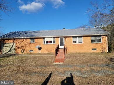 51 Monroe Bay Cir, Colonial Beach, VA 22443 - photo 2