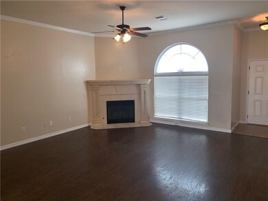 unlisted-address, Norman, OK 73072 - photo 6