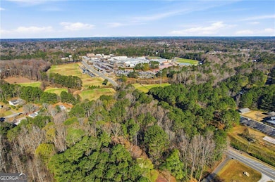 1081 Cole Dr SW, Lilburn, GA 30047 - photo 3