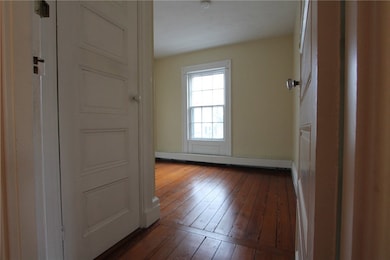 63 Poplar St unit 2, Newport, RI 02840 - photo 7