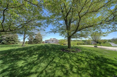 2670 Whitetail Deer Dr, Bath, PA 18014 - photo 3