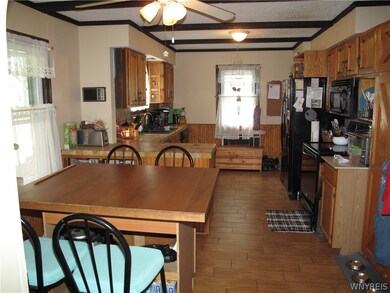 985 Nash Rd, North Tonawanda, NY 14120 - photo 2