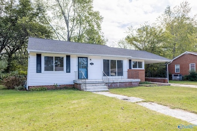 816 Giles Dr NE, Huntsville, AL 35801 - photo 5