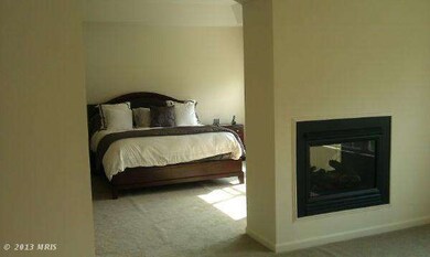 23211 Yellowwood Dr, Clarksburg, MD 20871 - photo 4