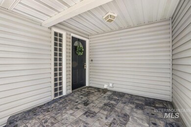 1039 Blake St N, Twin Falls, ID 83301 - photo 4