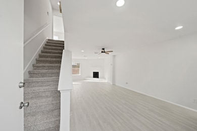 7949 Ellinger Ln, Houston, TX 77040 - photo 2