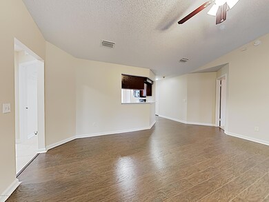 8126 Pineverde Ln, Jacksonville, FL 32244 - photo 3