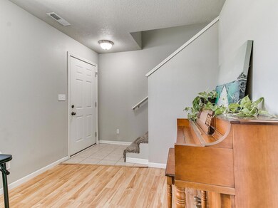 54-web-or-mls-1305 S G Ave Apt 5-55