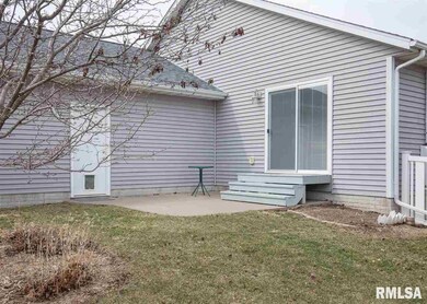 1561 W 68th St, Davenport, IA 52806 - photo 7