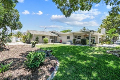 336 Westwinds Cir, Palm Harbor, FL 34683 - photo 2