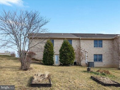 73 Ruth Ct, Strasburg, VA 22657 - photo 4