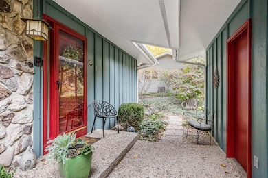 310 Horseshoe Ct, Plainwell, MI 49080 - photo 3