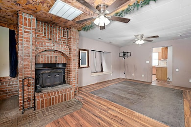 427 Morgan Ave-7