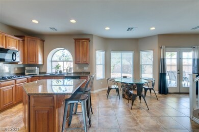 Open SPACIOUS kitchen to the breakfast area and fa
