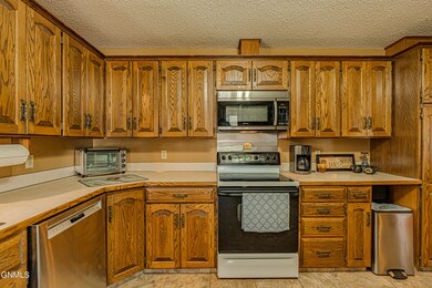 1314RidgeviewLn_00005