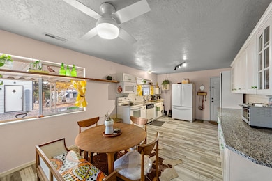 948 N 2050 East Cir, Saint George, UT 84770 - photo 7